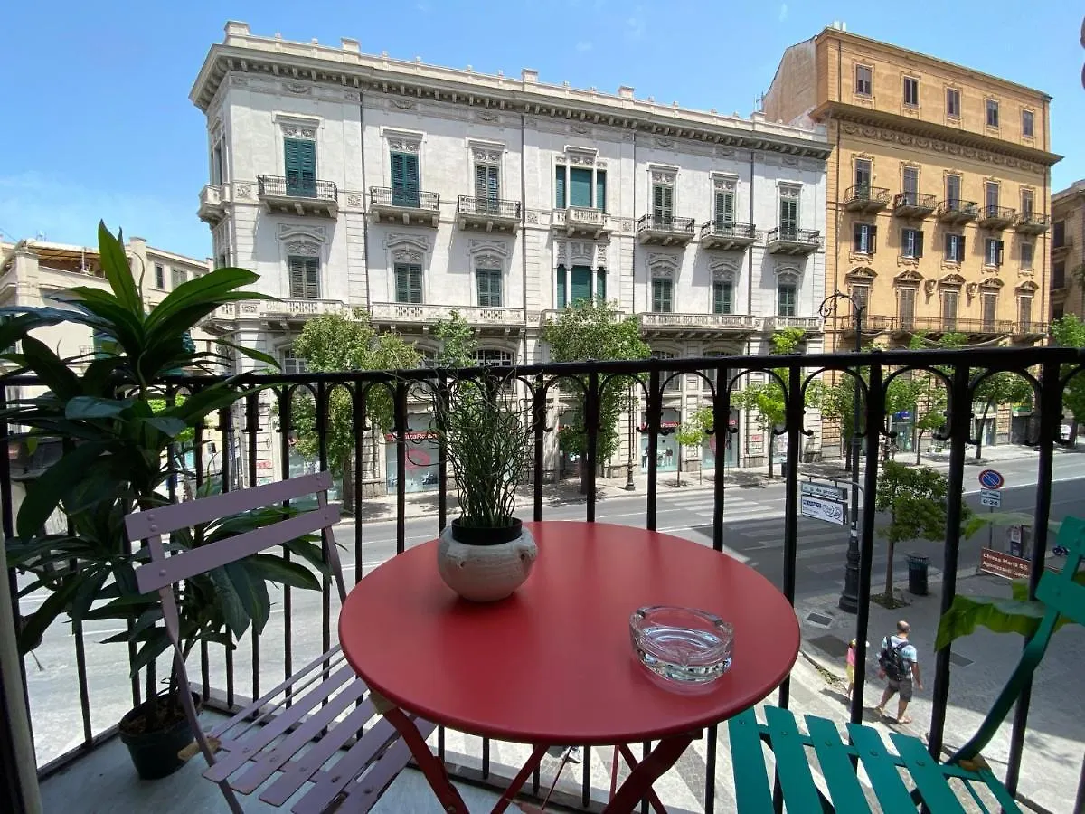 Aquarooms Luxury Suites Palermo 3*,